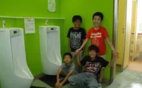 Trường học Nhật Bản: Biến nhà vệ sinh thành nơi… thú vị