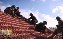 Cán bộ, chiến sĩ Đồn biên phòng Cồn Cỏ sát cánh cùng dân