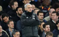 Bị CĐV Chelsea gọi là “Judas”, HLV Mourinho nóng mặt đáp trả