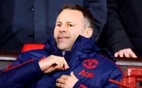 Giggs sẵn sàng tái xuất Ngoại hạng Anh trên băng ghế huấn luyện