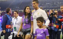 Bạn gái Ronaldo được xác nhận đang mang bầu tháng thứ 5