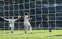 "Tội đồ" Carvajal chơi... bóng chuyền, Real thua tan nát ngay tại Bernabeu