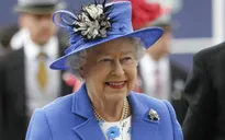 Nữ hoàng Anh Elizabeth II suýt bị cảnh vệ bắn nhầm