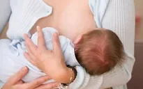 Nuôi con bằng sữa mẹ đặc biệt quan trọng trong những năm đầu đời của trẻ