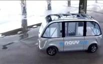 Trung Quốc: Baidu chuẩn bị sản xuất xe bus không người lái
