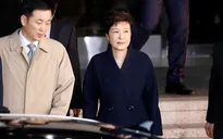 Kết thúc thẩm vấn bà Park Geun-hye sau 14 tiếng liên tục