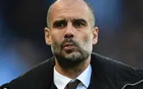 Pep Guardiola lại báo "tin buồn" cho Man City