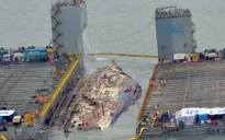 Hàn Quốc đưa phà Sewol về cảng Mokpo