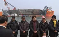 Hàn Quốc tưởng niệm nạn nhân vụ chìm phà Sewol
