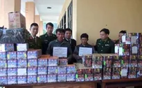 Thanh Hóa: Bắt giữ xe biển số Lào vận chuyển pháo