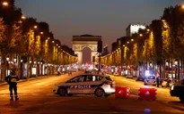Pháp truy lùng nghi can thứ 2 trong vụ nổ súng tại Paris
