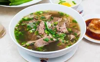 Phở Việt lại lọt top 10 món đường phố được yêu thích