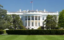 Ông lớn công nghệ phản ứng với sắc lệnh siết thị thực của ông Trump