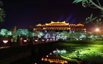 Đại nội Huế rực sáng về đêm