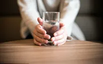 Giảm cân bằng nước: Trào lưu nguy hiểm