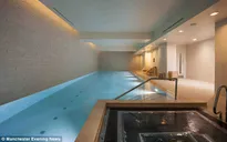Bể bơi, phòng gym, xông hơi trong căn hộ siêu sang của Guardiola