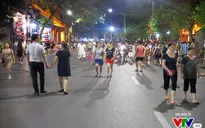 Hà Nội đề xuất thí điểm cấm xe cộ lưu thông quanh hồ Hoàn Kiếm 1 tháng