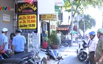 Quận Phú Nhuận (TP.HCM) ra quân xử lý vi phạm lấn chiếm vỉa hè