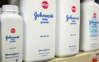 Johnson & Johnson phải bồi thường 417 triệu USD cho bệnh nhân ung thư buồng trứng