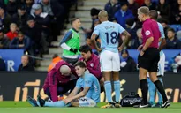 Man City trả giá cực đắt sau chiến thắng Leicester City