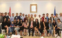 Đại sứ Việt Nam tại Qatar gặp mặt đại diện cộng đồng người Việt