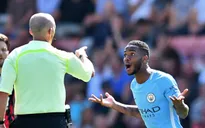 Bournemouth 1-2 Man City: "Người hùng" Sterling báo hại đội nhà vì ăn mừng quá nhiệt