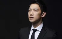 Tạm gác việc gia đình, Bi Rain trở lại với công việc