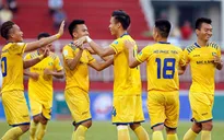 Chung kết lượt đi cúp Quốc gia 2017: Thắng B. Bình Dương 2-1, SLNA giành lợi thế lớn