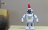 Robot giúp vui cho người cao tuổi ở Nhật Bản