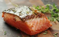 Bổ sung vitamin C làm đẹp da từ thực phẩm