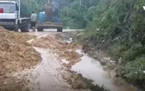 Sạt lở đất nghiêm trọng tại Hà Tĩnh