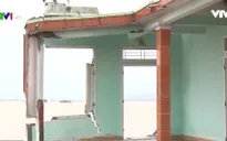 Làng chài Tịnh Khê (Quảng Ngãi) bị sạt lở uy hiếp