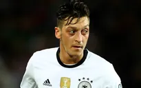 Bất ổn ở Arsenal, Ozil còn bị ĐT Đức quay lưng