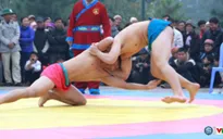 Câu chuyện về những VĐV trưởng thành từ lễ hội vật của làng