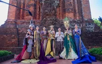 Thí sinh Hoa hậu Hữu nghị ASEAN khoe dáng với trang phục truyền thống