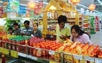 Doanh nghiệp Việt hối hả chuẩn bị hàng phục vụ Tết Nguyên đán
