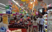 Nhiều siêu thị giảm giá tới 50% cho các hàng hóa dịp lễ 2/9