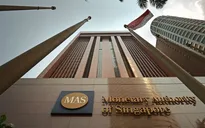 Ngân hàng Trung ương Singapore phạt Credit Suisse và United Overseas