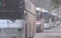 Hàng nghìn người dân Syria đi sơ tán
