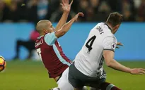 Dư âm trận West Ham - Man Utd: "Mike Dean đã sai!"
