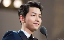 Nghe những lời này của Song Joong Ki, một biên kịch đã bật khóc