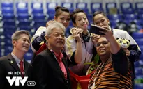 Ấn tượng với 3 "cô gái vàng" Taekwondo Việt Nam, VIP Malaysia xin chụp ảnh selfie