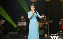 Ca sĩ Lan Anh khoe giọng "sơn ca" cao vút trong Nghệ sĩ tháng