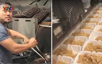 Mỹ: Chủ nhà hàng gốc Việt nấu hơn 5.000 suất ăn miễn phí cho nạn nhân bão