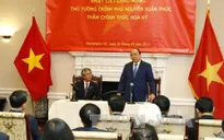 Thủ tướng thăm Đại sứ quán Việt Nam tại Hoa Kỳ