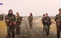 Phụ nữ Syria tình nguyện tham gia quân đội