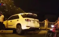 Quảng Trị: 2 ô tô tông nhau kinh hoàng trên cầu vượt
