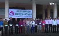 Tặng quà, hỗ trợ người dân bị ảnh hưởng sau bão số 10