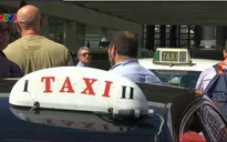 Xung đột giữa taxi truyền thống và Uber tại Tây Ban Nha