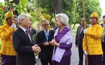 Tổng Bí thư thăm Hoàng Thái hậu Campuchia